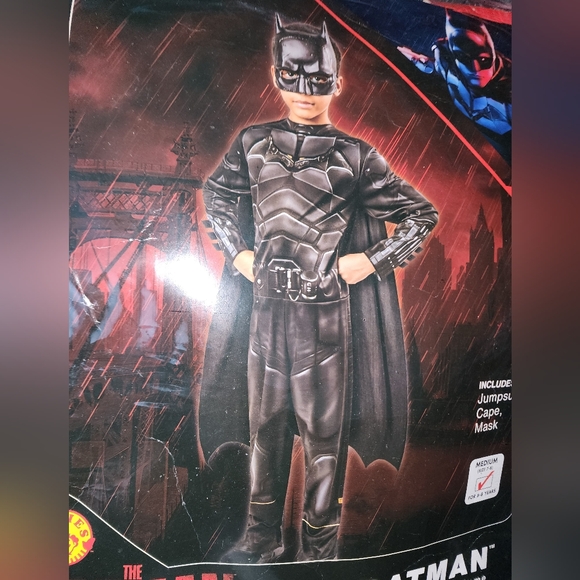 🦇Boys Size M BATMAN Costume🦇 - Picture 7 of 10